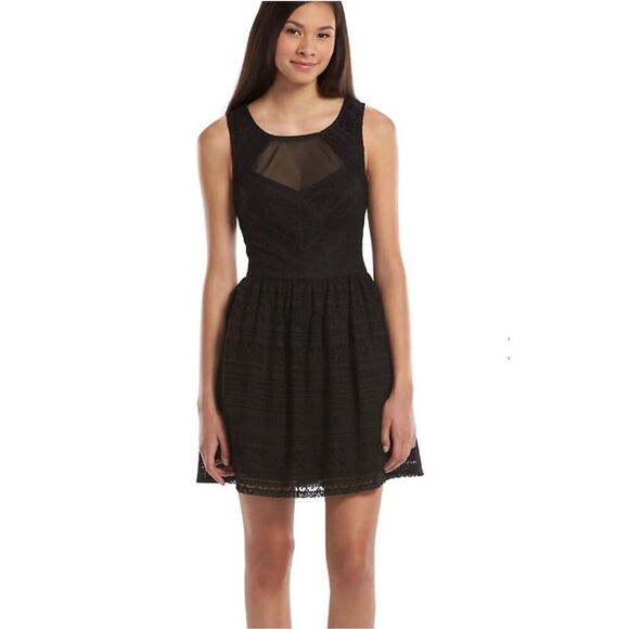 Trixxi Cocktail Dress Mini Size Small 5 Open Back Black Eyelet Sheer New Tags - Picture 1 of 16